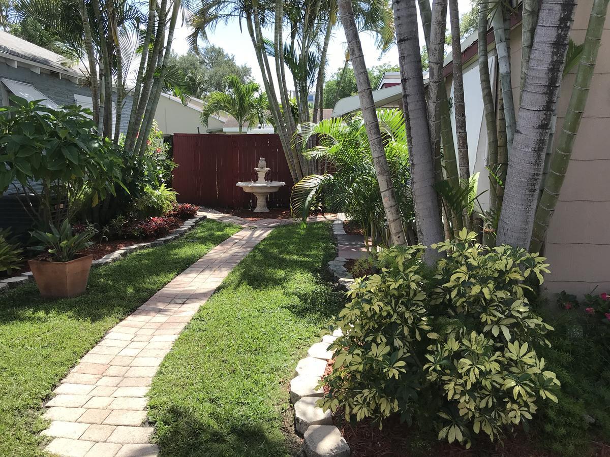 Hotel Leather Guest House-gay Male Only