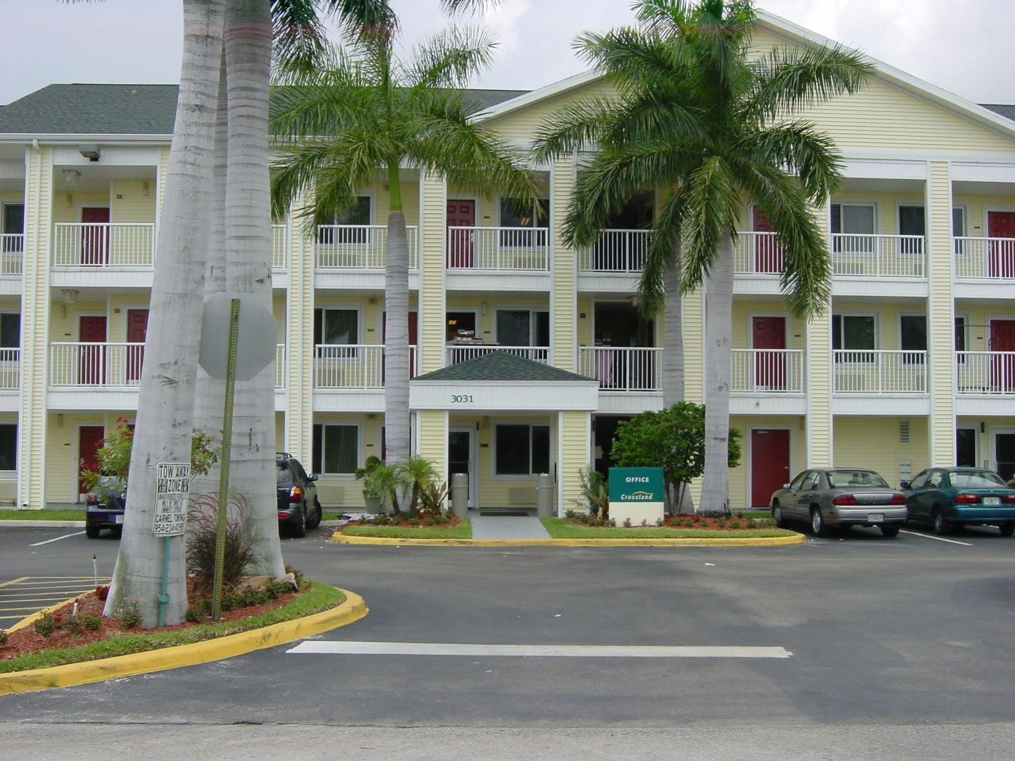 Hometowne By Red Roof Lauderdale Fort Lauderdale
