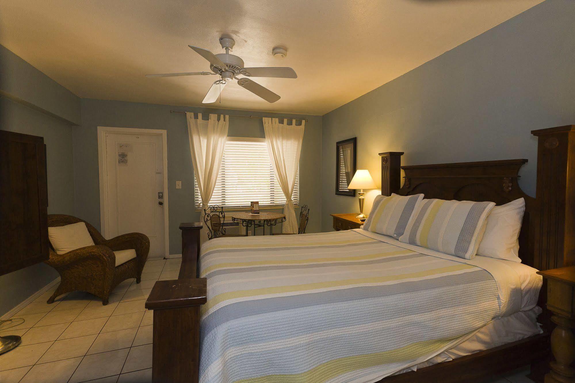 Granada Inn
