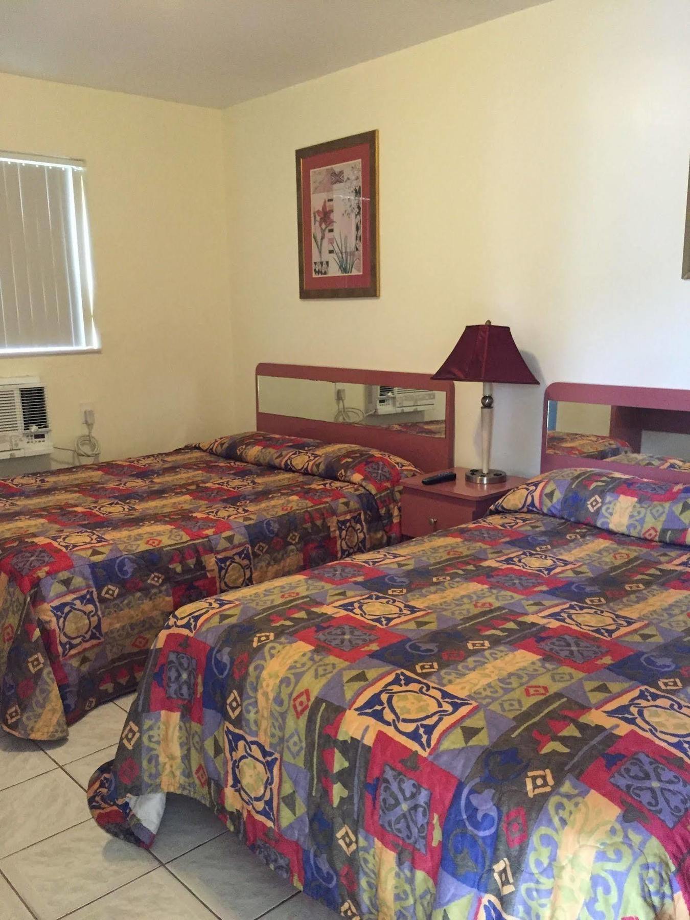 Motel Crown