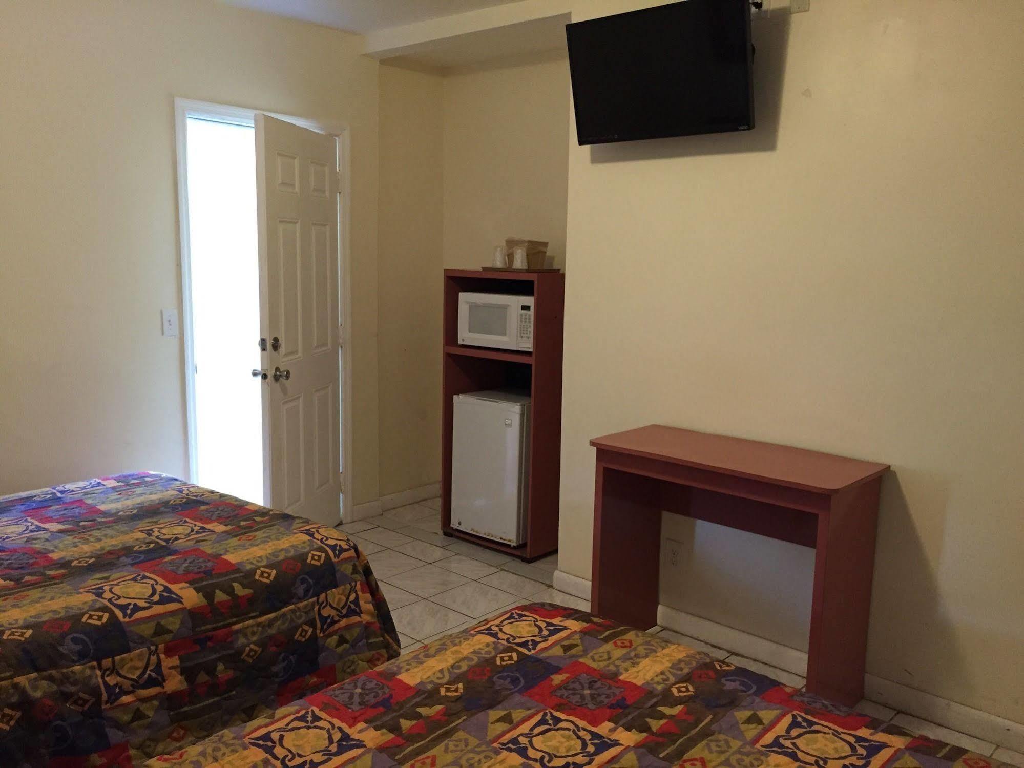 Motel Crown 2*
