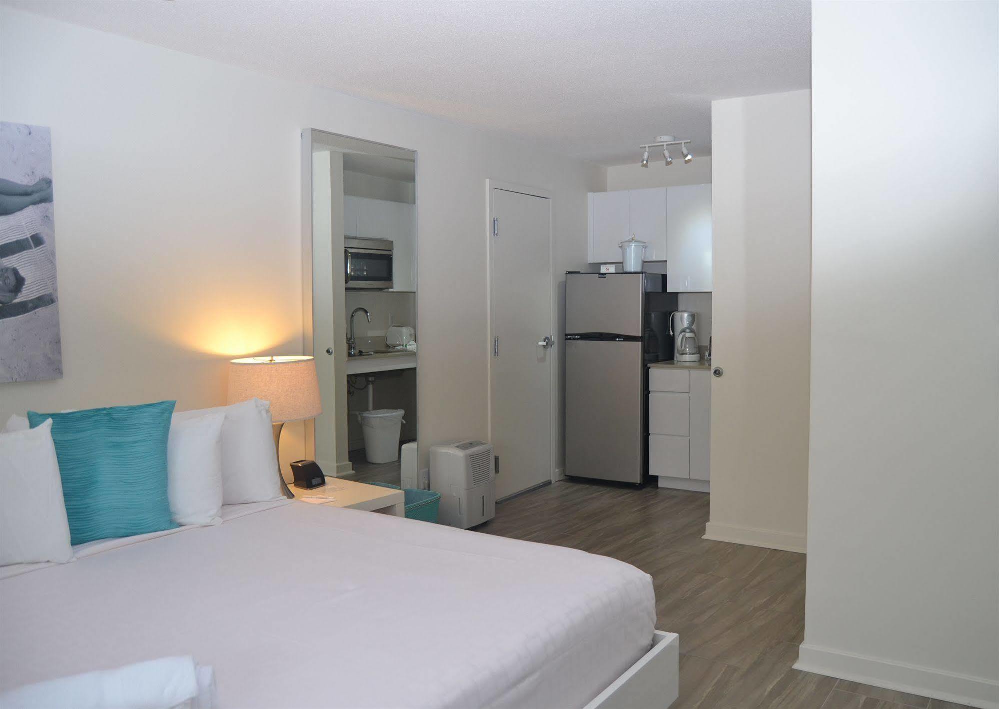 Aqua Hotel 3*