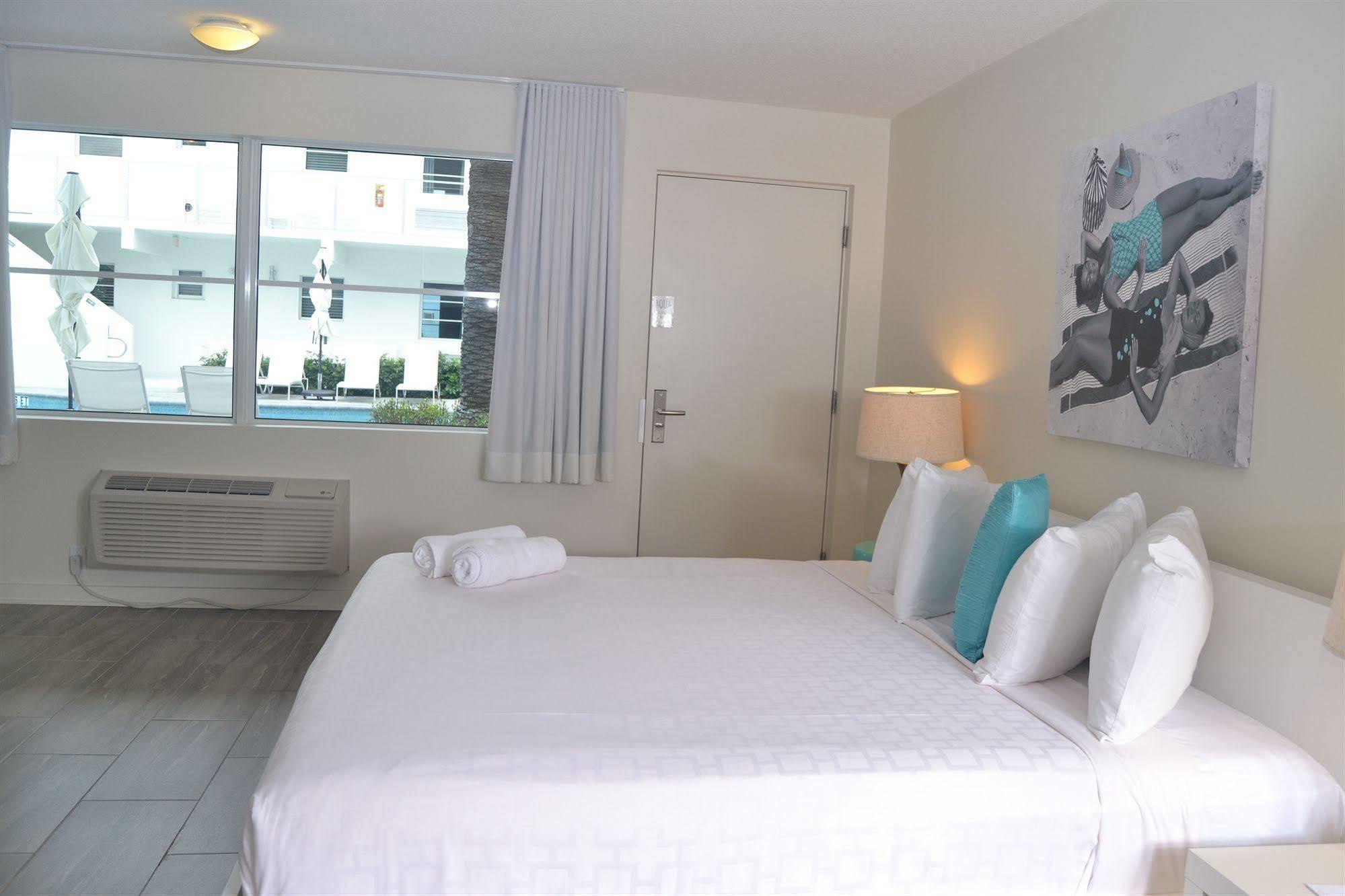 Aqua Hotel 3*
