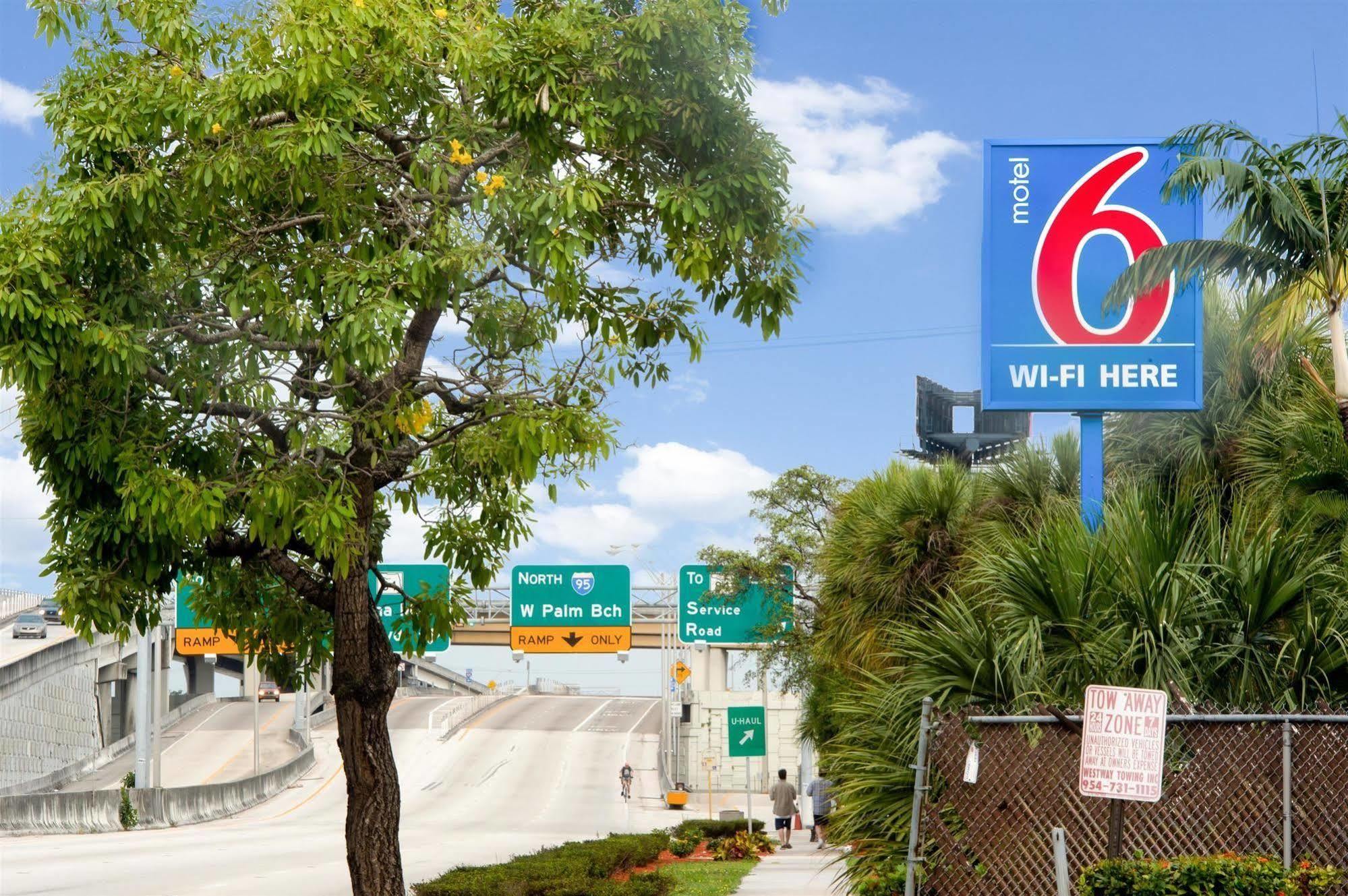 Hotel 6-fort Lauderdale, Fl 2*