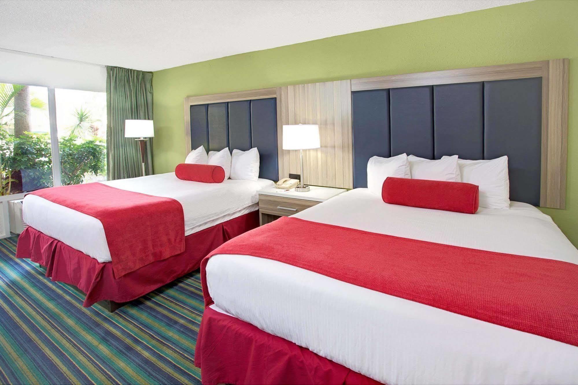 Hotel Ramada By Wyndham Lauderdale Airport/cruise Port Fort Lauderdale