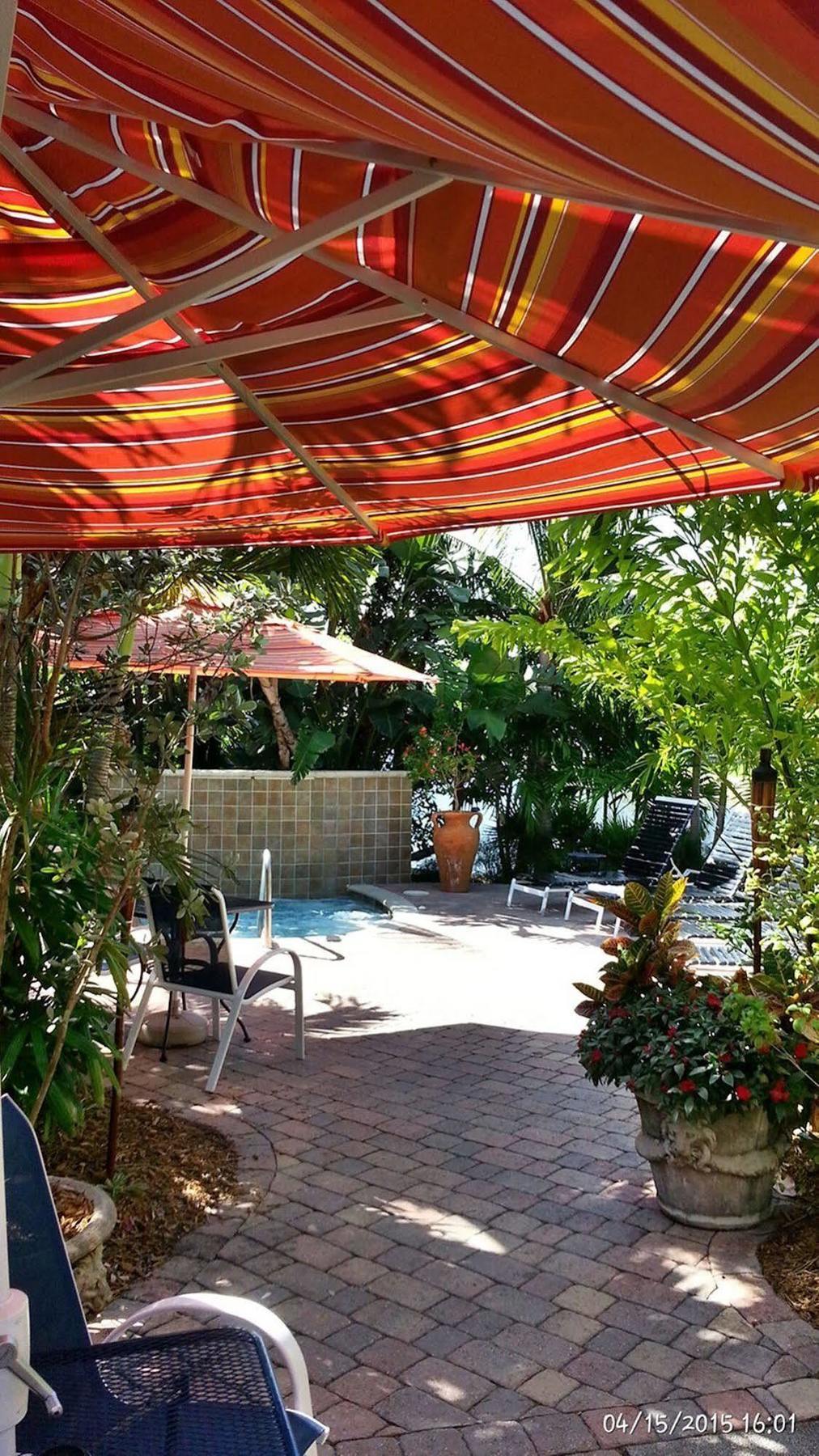 The Cabanas Guesthouse & Spa - Gay Resort Catering To Gay Men