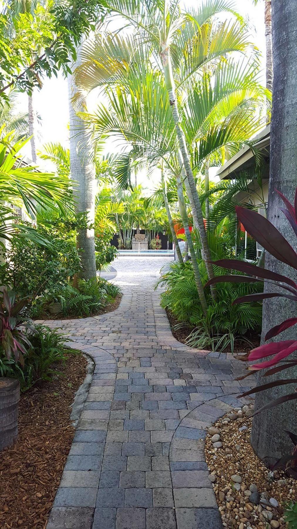 The Cabanas Guesthouse & Spa - Gay Resort Catering To Gay Men Resort Fort Lauderdale