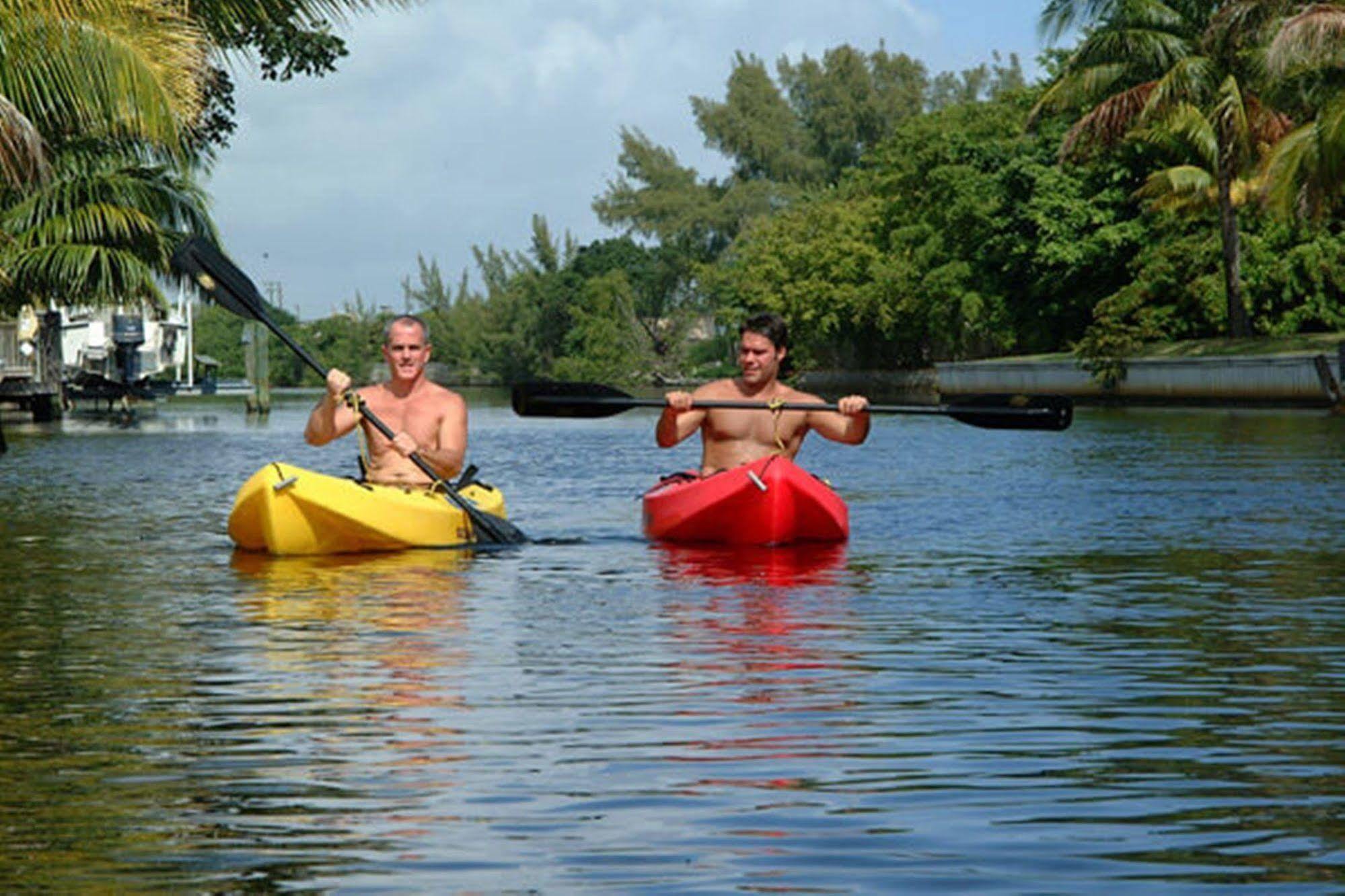 The Cabanas Guesthouse & Spa - Gay Resort Catering To Gay Men Resort 4*