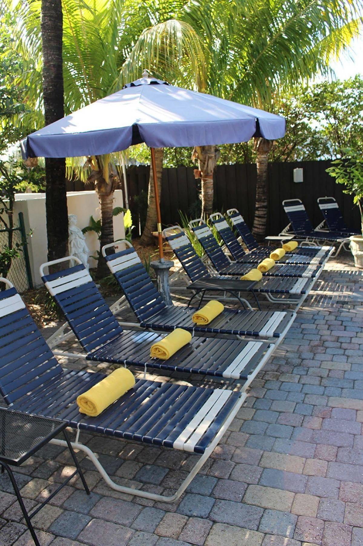 The Cabanas Guesthouse & Spa - Gay Resort Catering To Gay Men Resort