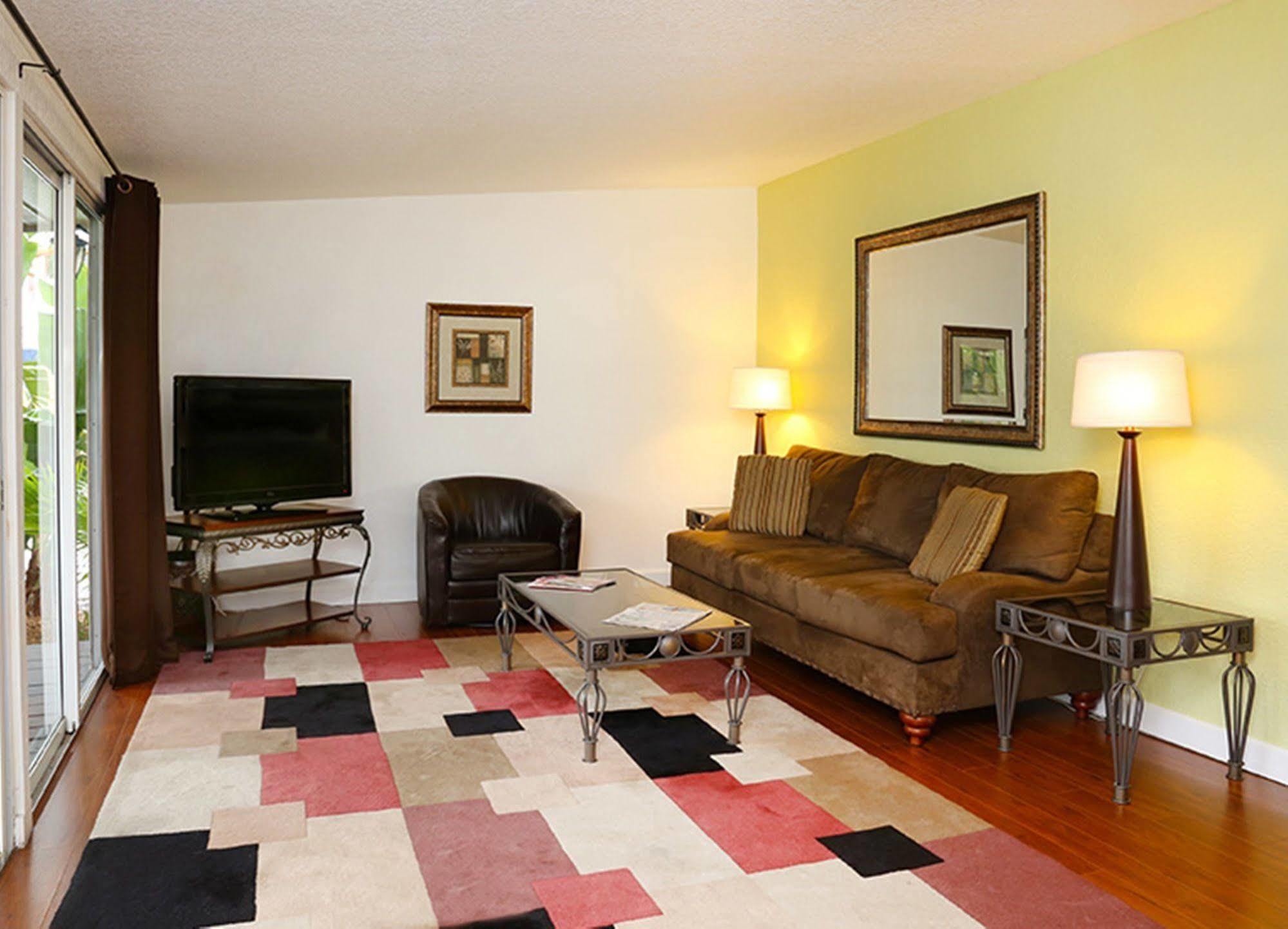 The Cabanas Guesthouse & Spa - Gay Resort Catering To Gay Men Resort