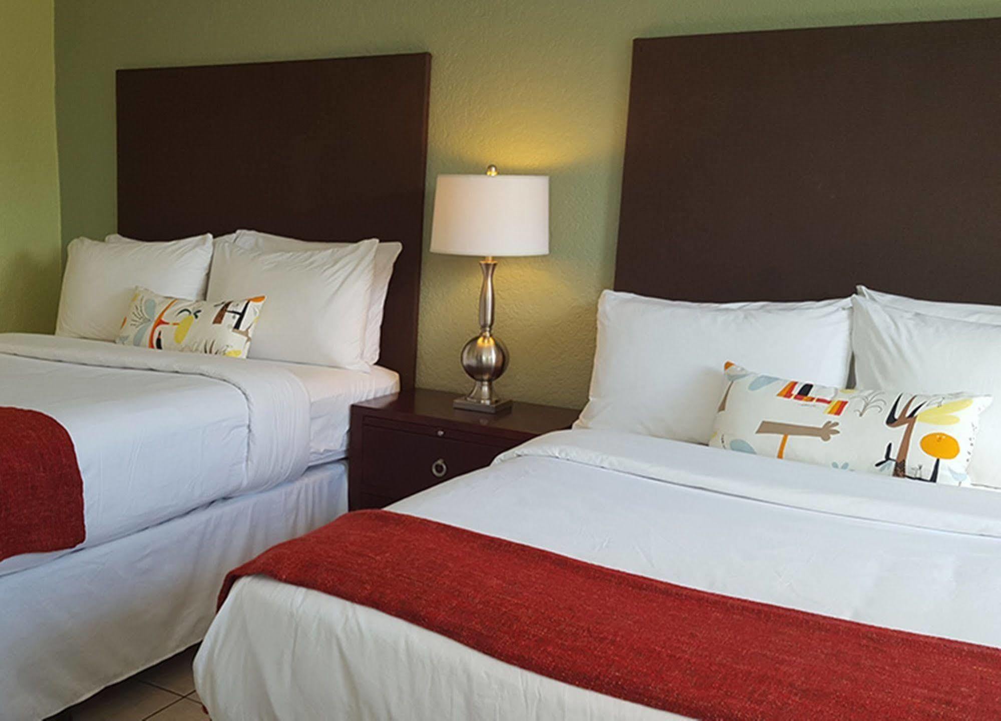 The Cabanas Guesthouse & Spa - Gay Resort Catering To Gay Men 4* Fort Lauderdale