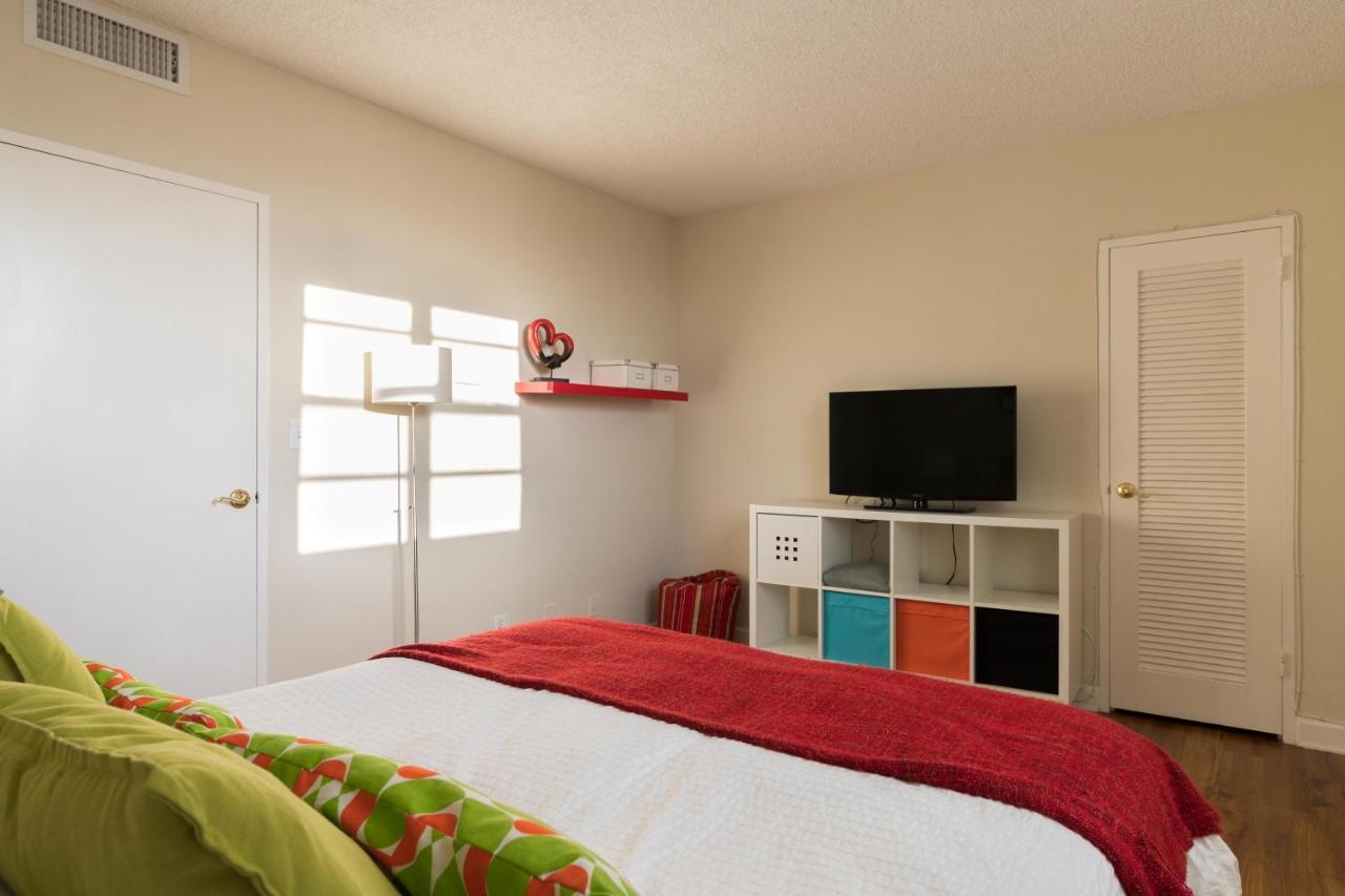 Apartment Tides Hollywood
