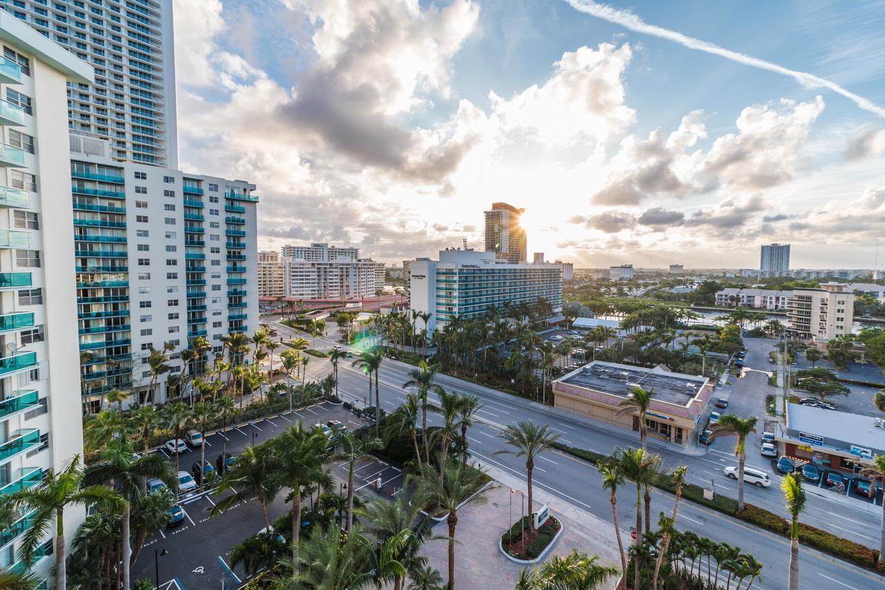 Apartment Tides Hollywood *