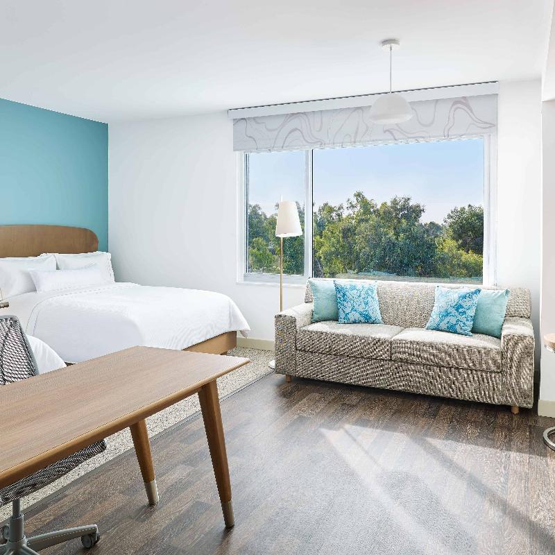 Hotel Element Lauderdale Downtown 3*