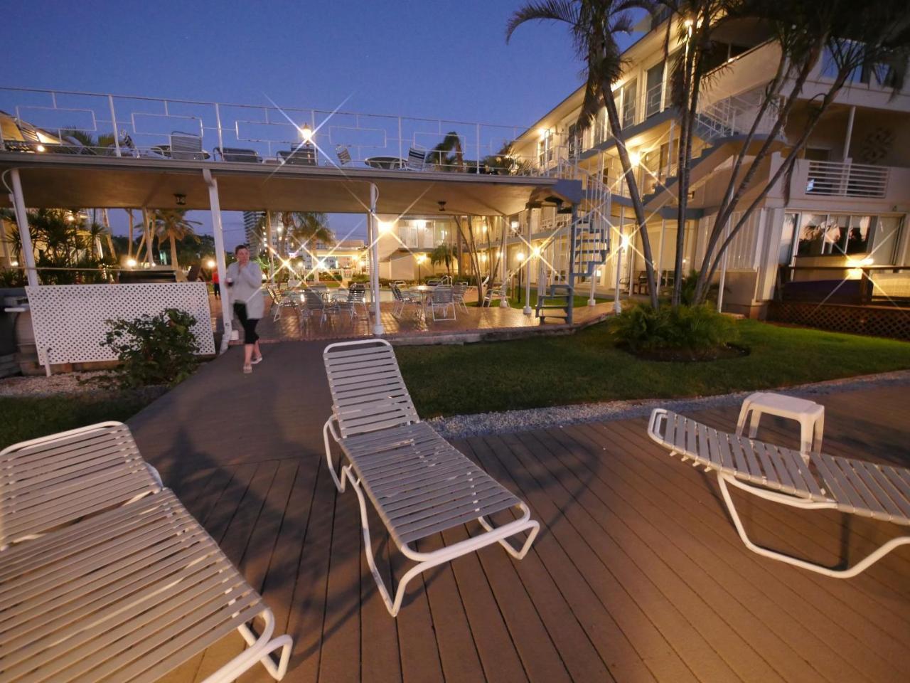 Isle Yacht Club Hotel