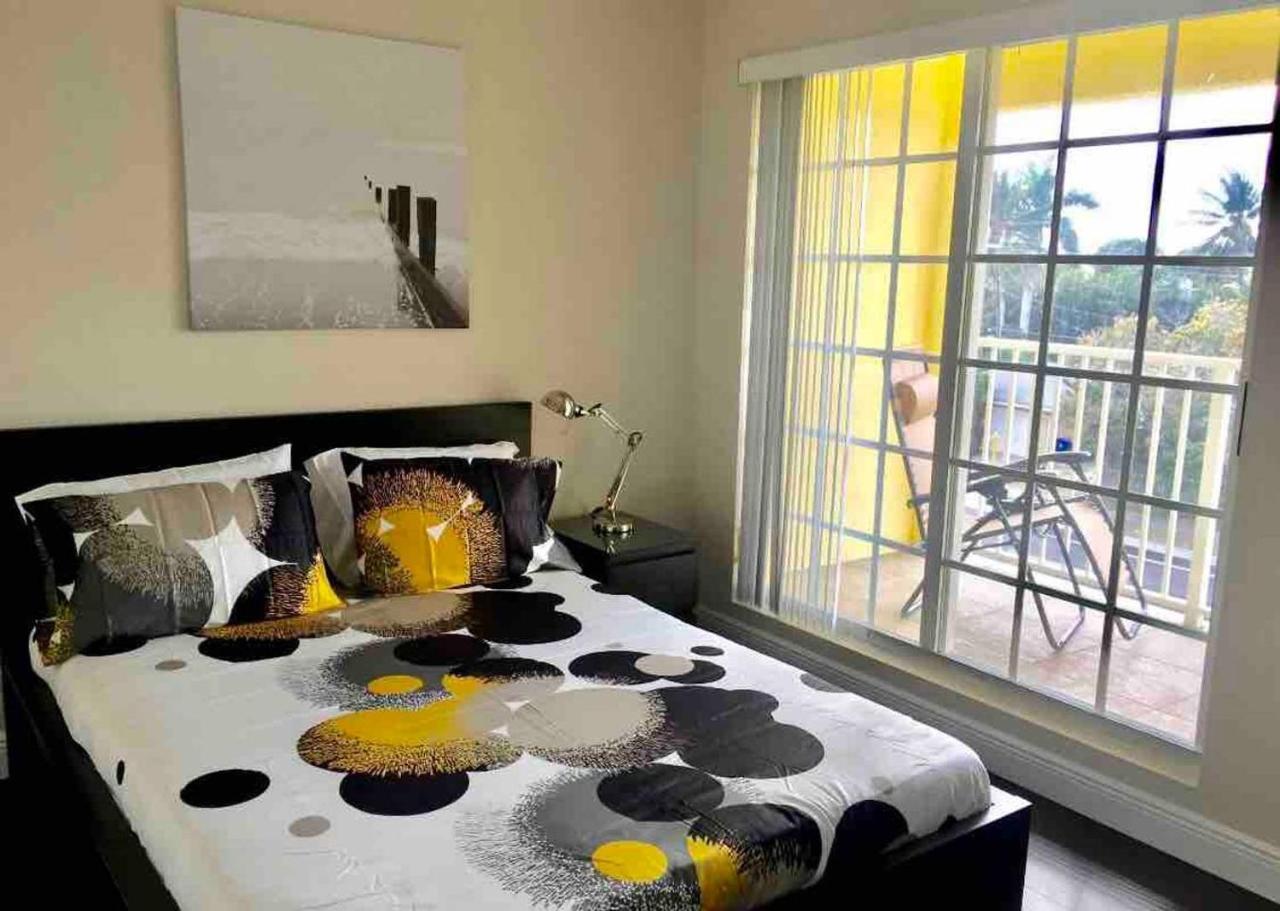 New 4 Bedroom House Close To Everything In Fll#320 Holiday home *