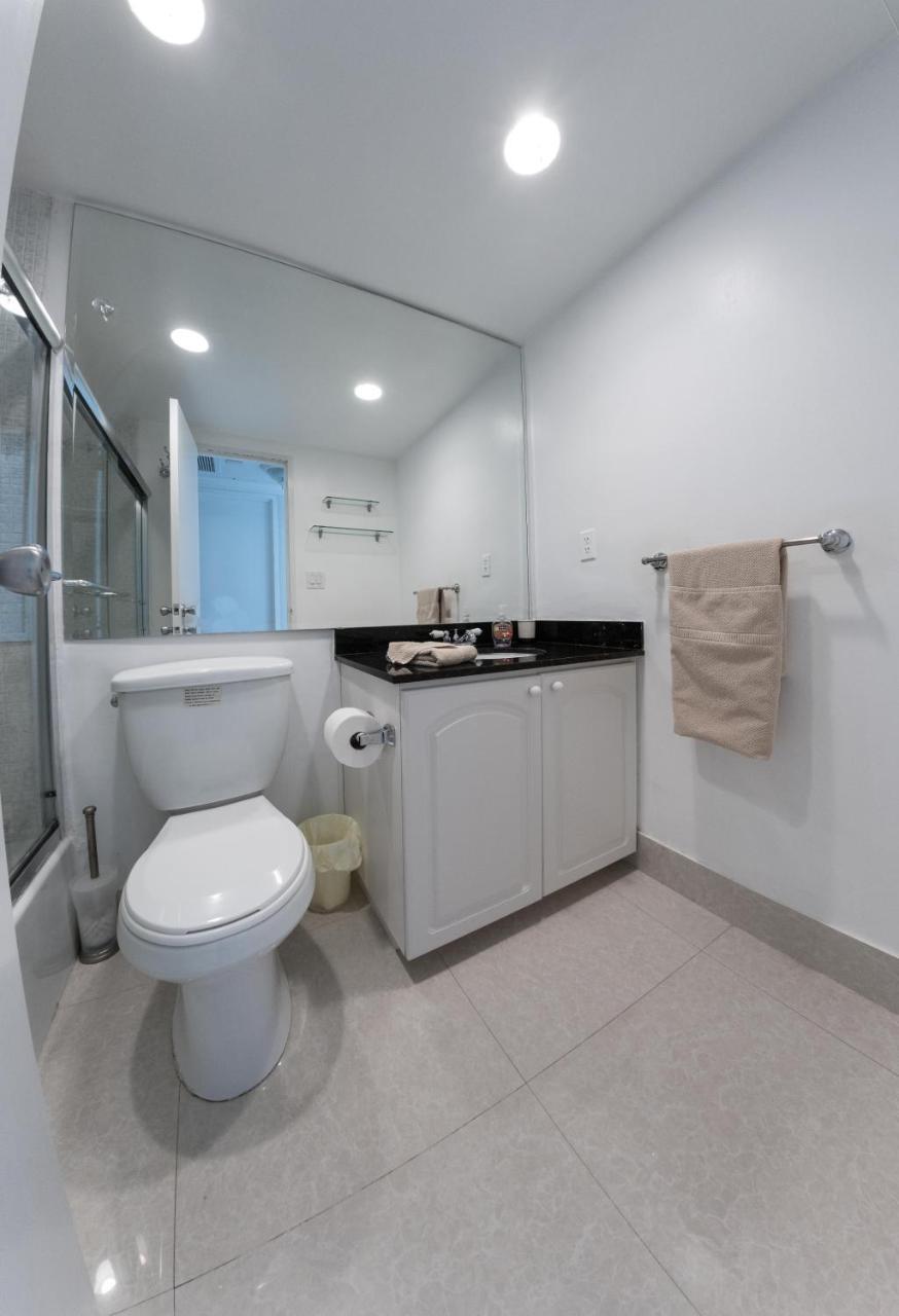 Apartment Tides Hollywood