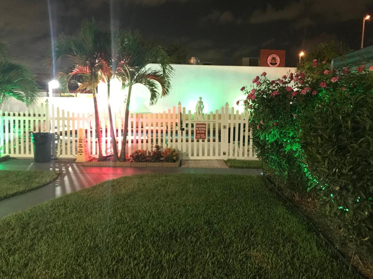 Motel Bali Hai 2*