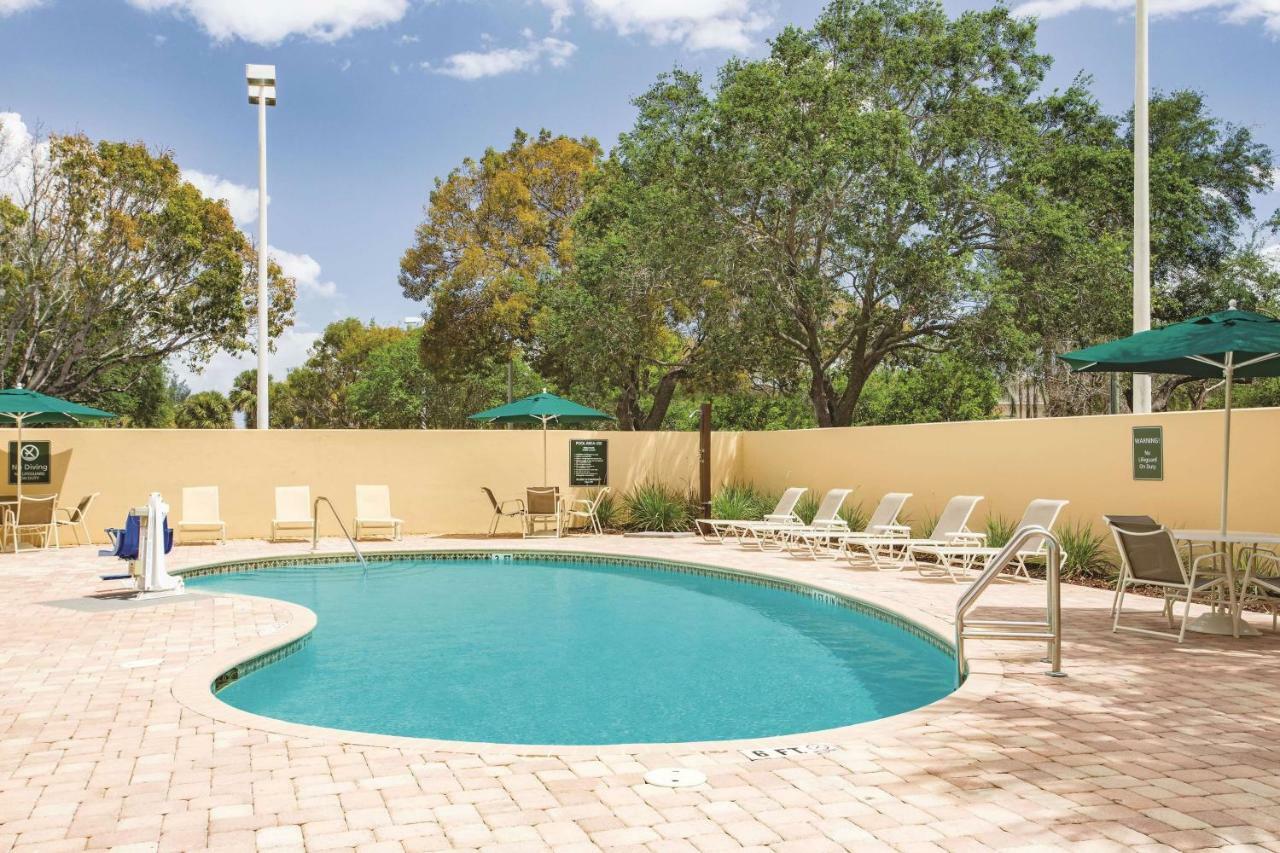 La Quinta By Wyndham Lauderdale Tamarac