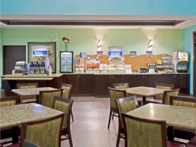 Hotel Express & Lauderdale Airport/cruise Port By Ihg Fort Lauderdale
