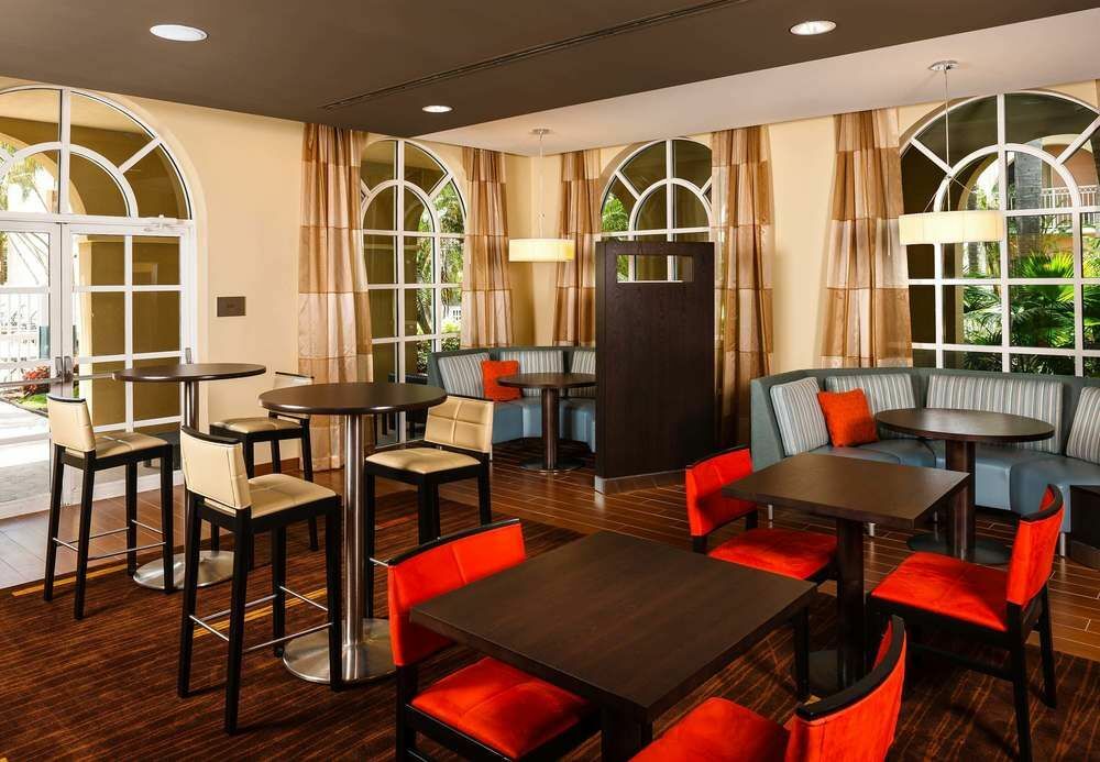 Courtyard By Marriott Lauderdale North/cypress Creek Hotel