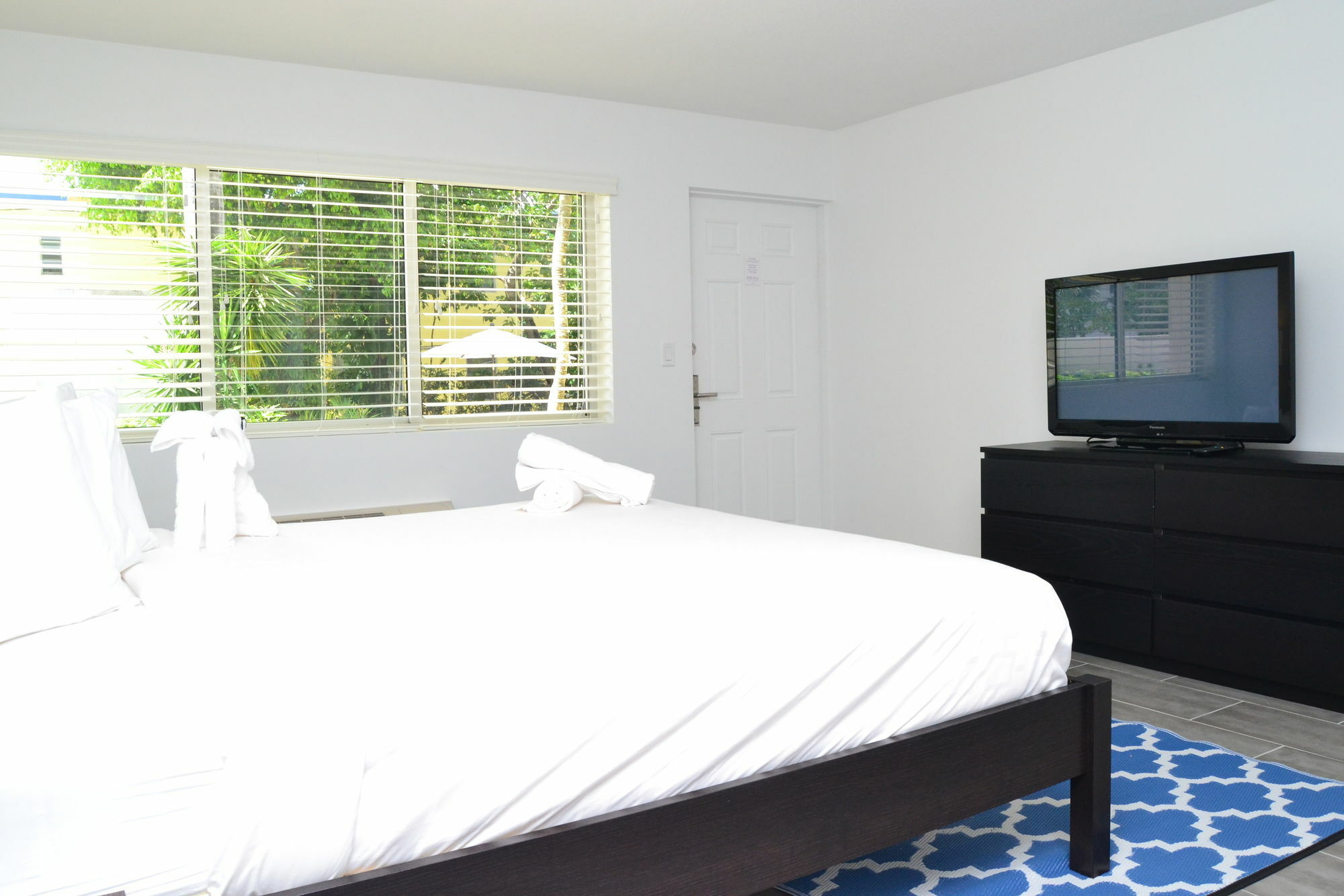 Hotel The Reef A North Village Fort Lauderdale