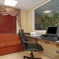 Comfort & Lauderdale West Turnpike Hotel 2*