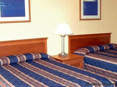 Cambria Lauderdale Hotel