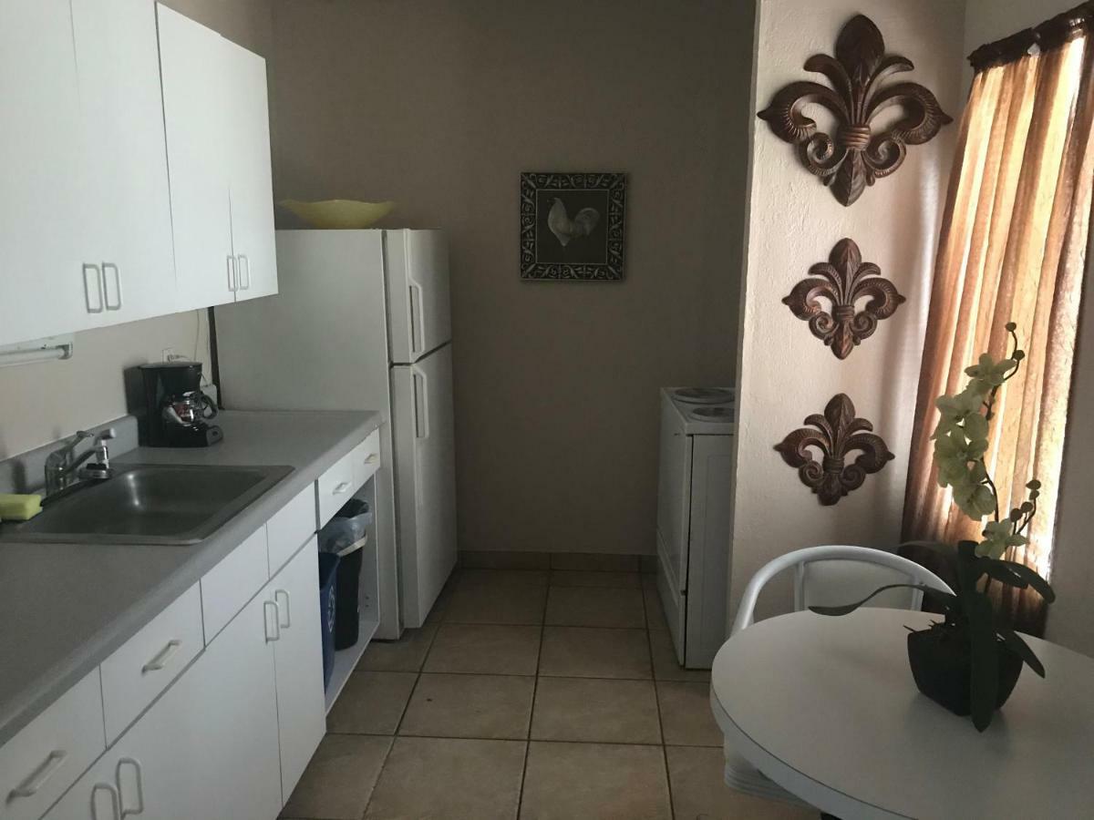 Leather Guest House-gay Male Only Fort Lauderdale
