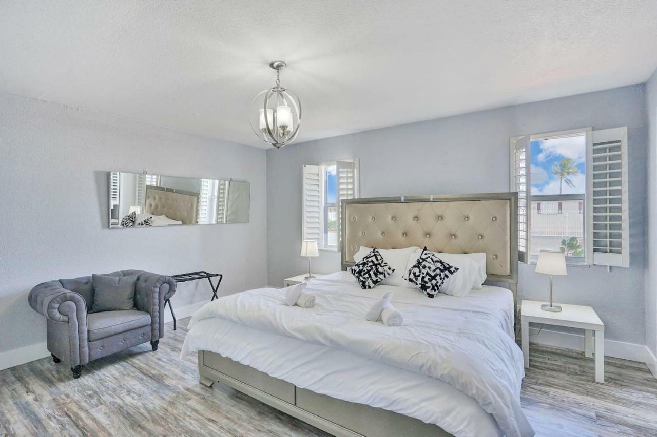 Holiday home 5 Star Pergola & Dine On Sun-splashed Luxury Deck Fort Lauderdale