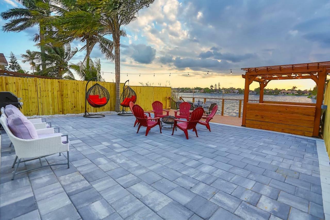 Holiday home 5 Star Pergola & Dine On Sun-splashed Luxury Deck *