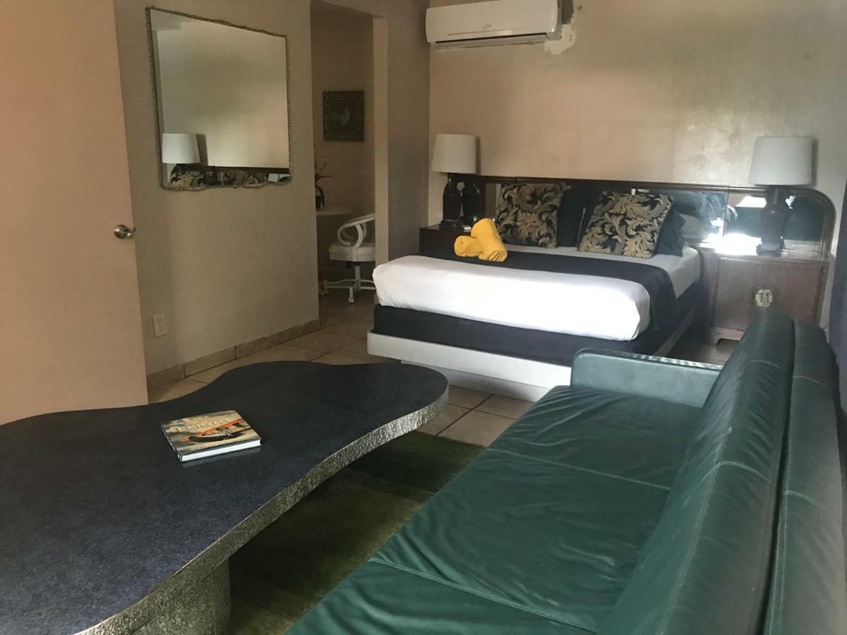 Leather Guest House-gay Male Only