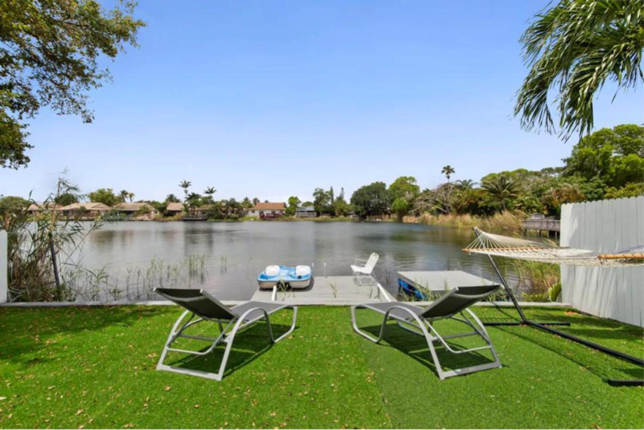 Lake Life - 3 2 Lake House Near Hardrock Casino Fort Lauderdale