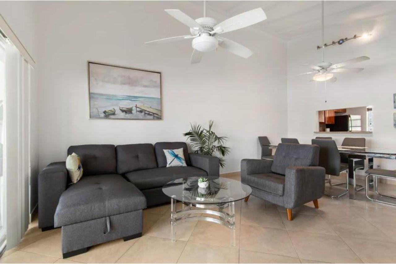 Lake Life - 3 2 Lake House Near Hardrock Casino Fort Lauderdale