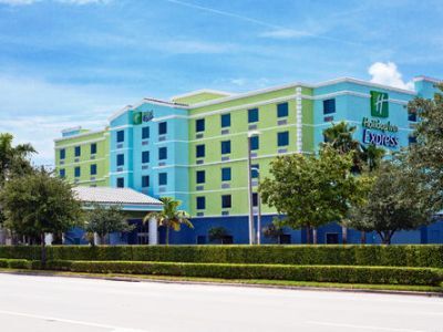 Express & Lauderdale Airport/cruise Port By Ihg 3*