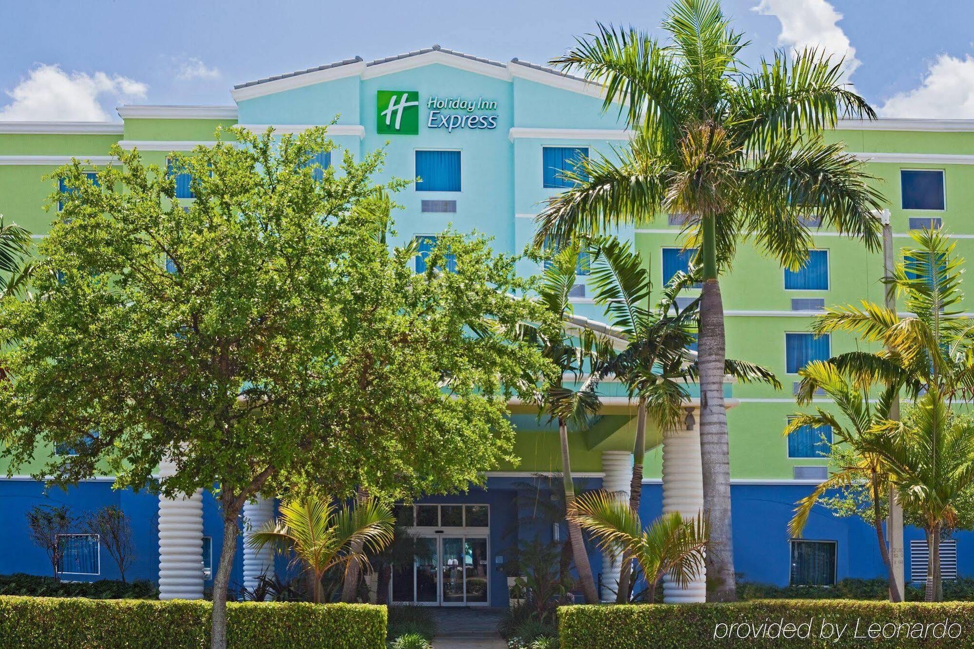 Express & Lauderdale Airport/cruise Port By Ihg 3* Fort Lauderdale