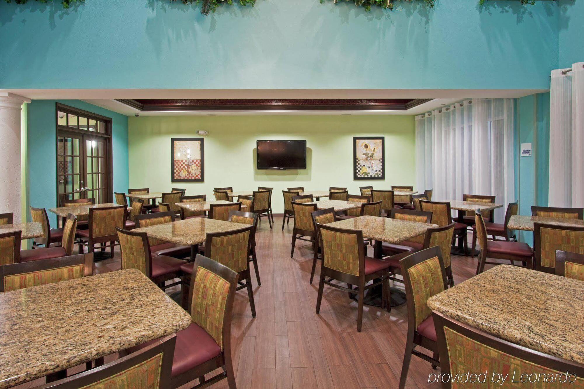 Express & Lauderdale Airport/cruise Port By Ihg Hotel