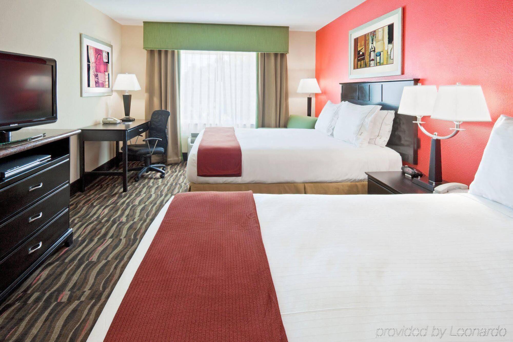 Express & Lauderdale Airport/cruise Port By Ihg Hotel 3*