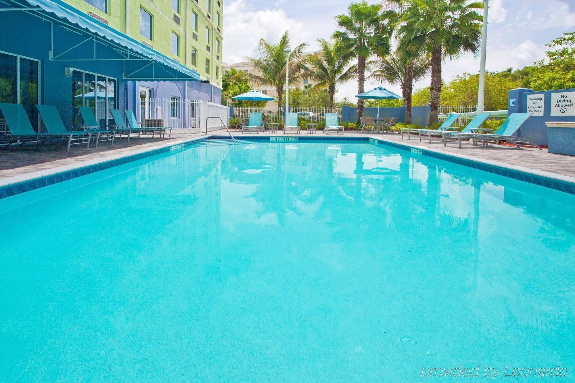 Express & Lauderdale Airport/cruise Port By Ihg Hotel Fort Lauderdale