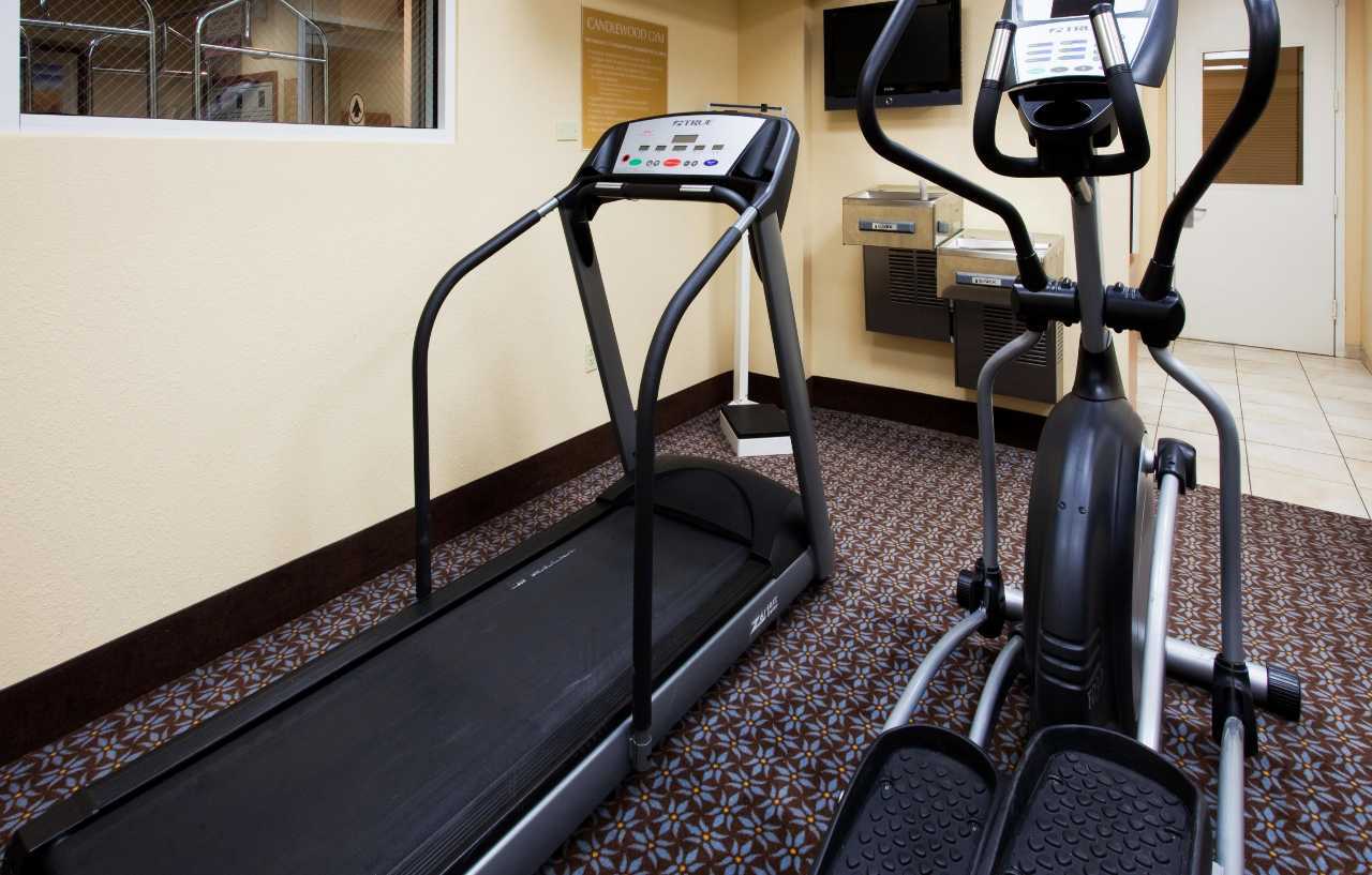 Candlewood Lauderdale Airport-cruise By Ihg Hotel 3*
