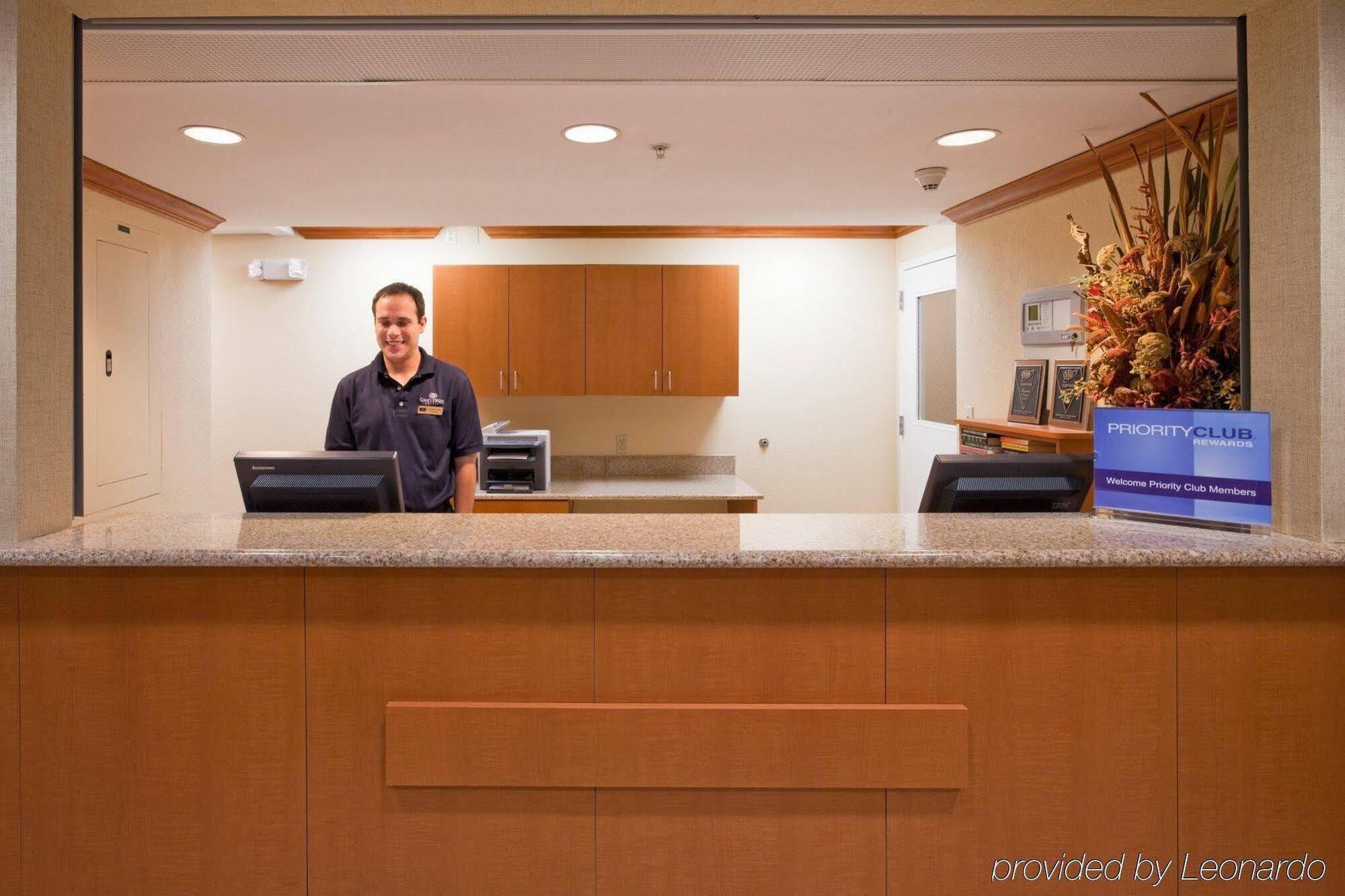 Candlewood Lauderdale Airport-cruise By Ihg Hotel 3*