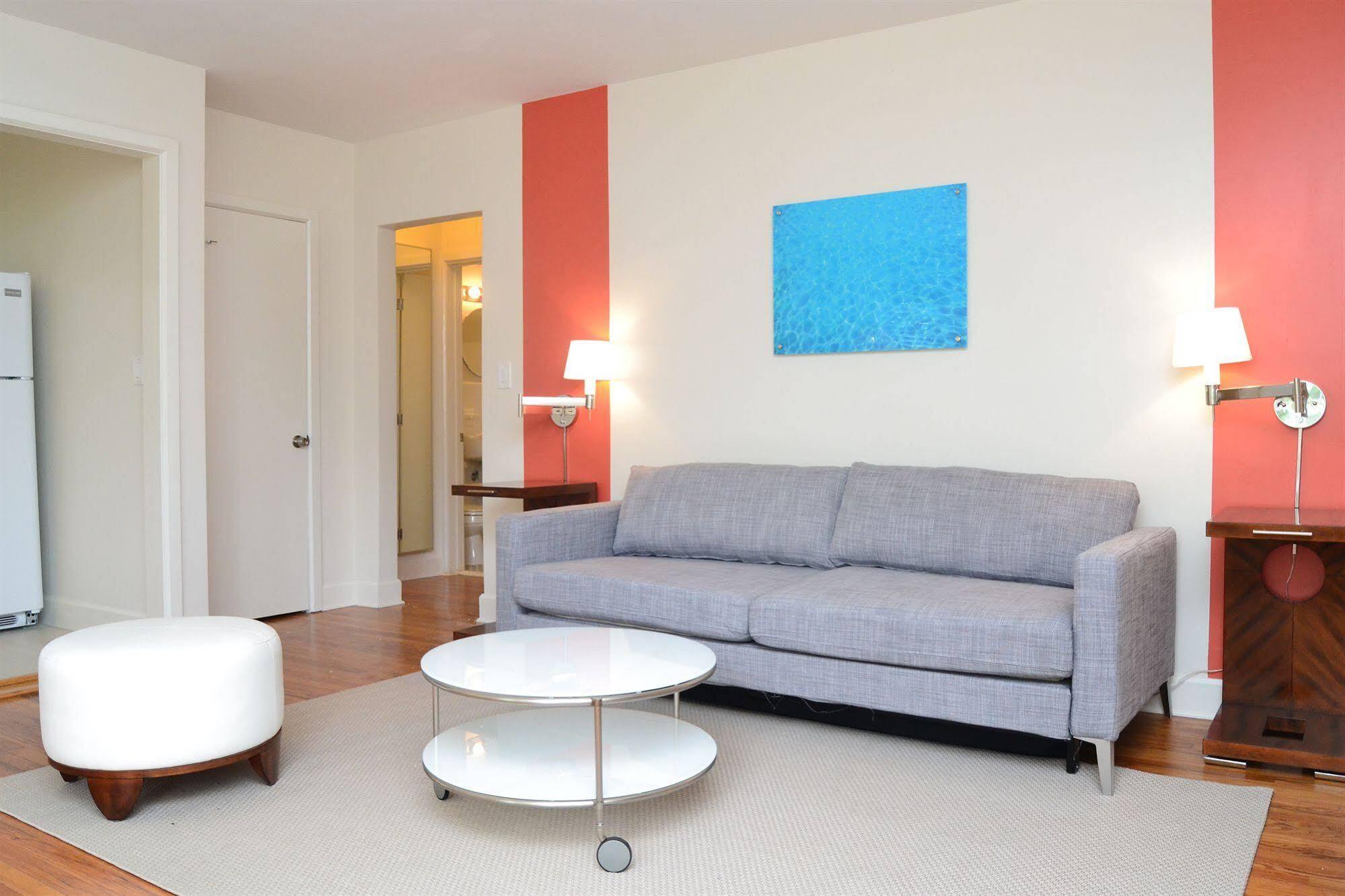 Winterset Hotel 2*