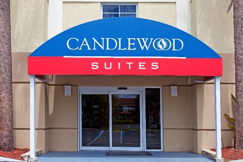 Hotel Candlewood Lauderdale Airport-cruise By Ihg 3*