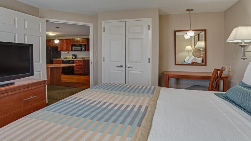 Candlewood Lauderdale Airport-cruise By Ihg Hotel Fort Lauderdale